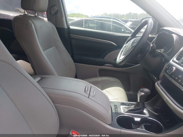 Toyota Highlander Limited Platinum 2019 5TDDZRFH9KS711575 Image 5