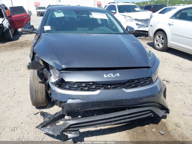 3KPF24AD1RE758950 KIA Forte Lxs