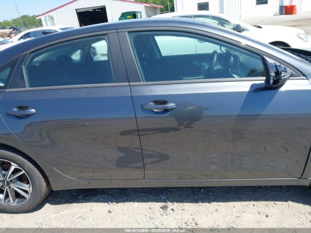 3KPF24AD1RE758950 KIA Forte Lxs