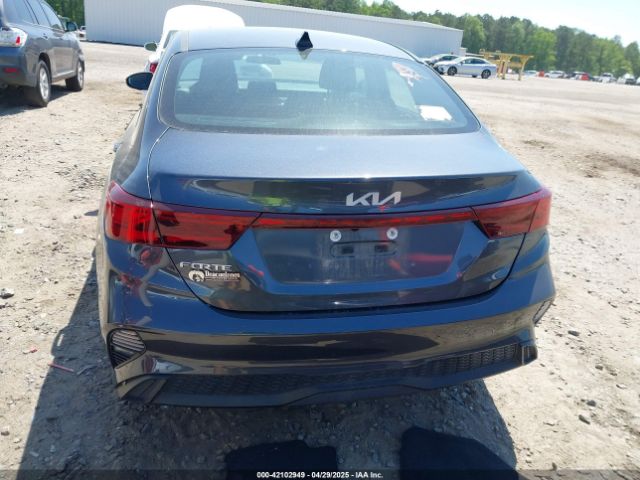 3KPF24AD1RE758950 KIA Forte Lxs