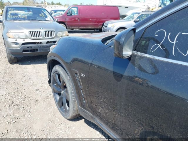 JN8CS1MWXFM481585 Infiniti QX70