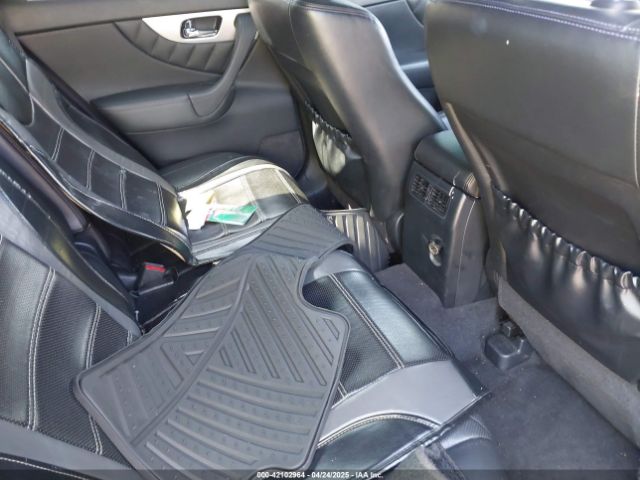 JN8CS1MWXFM481585 Infiniti QX70