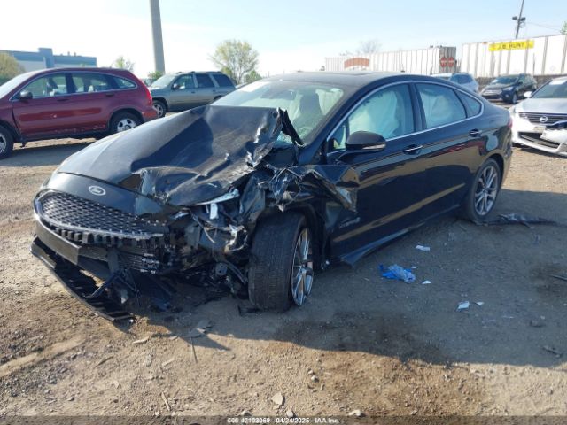 3FA6P0RU7KR159022 Ford Fusion Hybrid Titanium