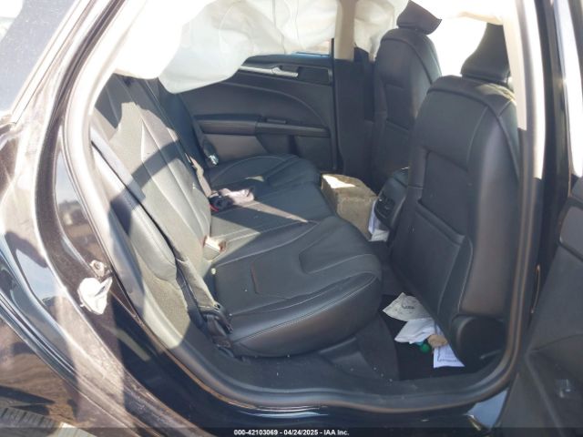 3FA6P0RU7KR159022 Ford Fusion Hybrid Titanium