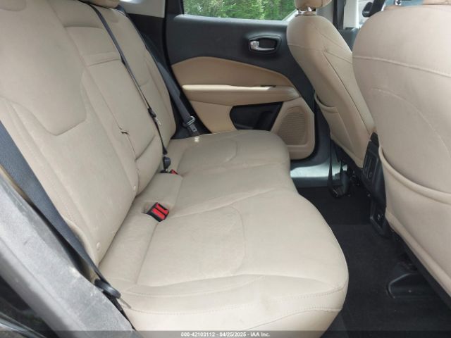 3C4NJDAB6JT256254 Jeep Compass Sport 4x4