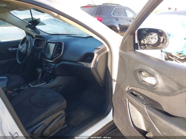 1C4PJLCBXFW506502 Jeep Cherokee Latitude