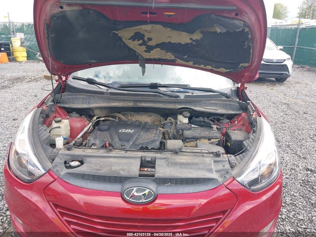 KM8JUCAG8FU116422 Hyundai TUCSON SE