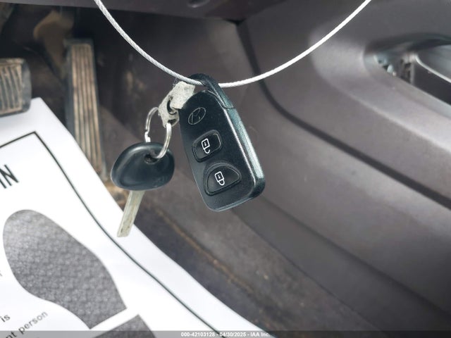 KM8JUCAG8FU116422 Hyundai TUCSON SE