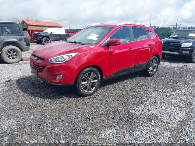 KM8JUCAG8FU116422 Hyundai TUCSON SE