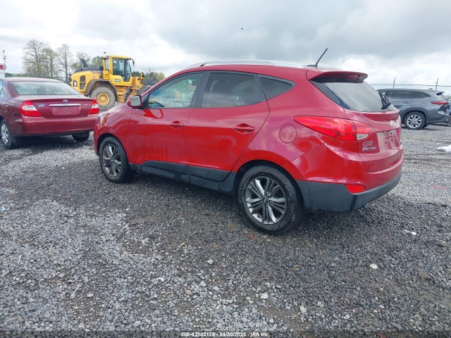 KM8JUCAG8FU116422 Hyundai TUCSON SE