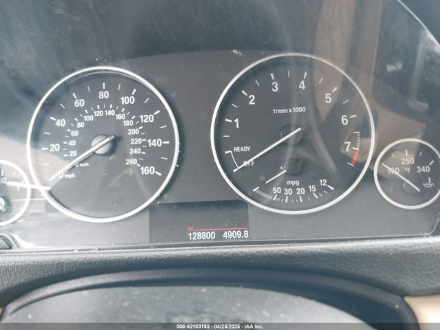 WBA3B1G57FNT05826 BMW 320i