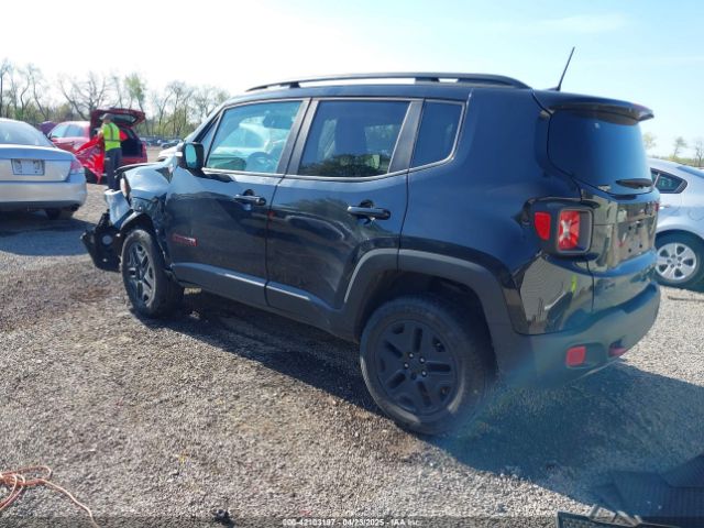 ZACCJBCB7JPH63647 Jeep Renegade Trailhawk 4x4