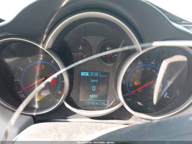 1G1PA5SH5F7283144 Chevrolet Cruze Ls Auto