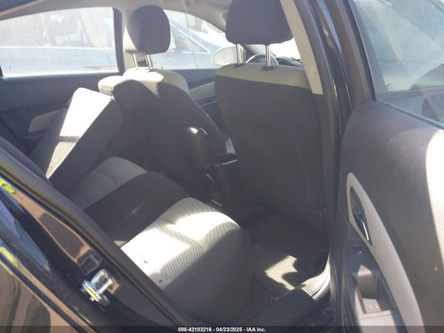 1G1PA5SH5F7283144 Chevrolet Cruze Ls Auto