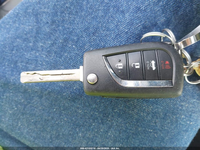 4T1G11AKXLU880313 Toyota CAMRY SE