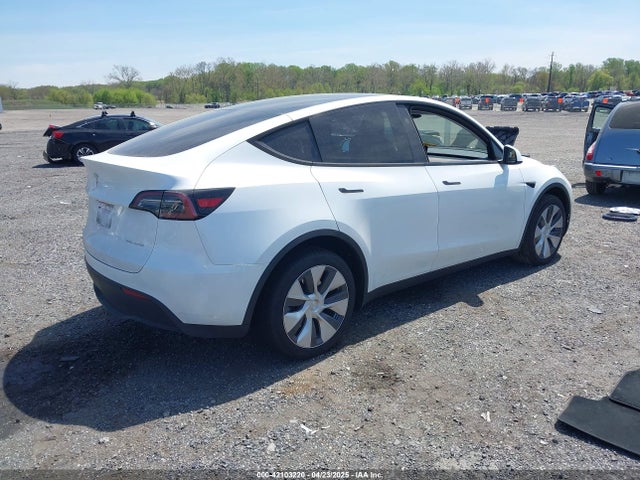 2024 TESLA MODEL Y 7SAYGDEE2RA223679 Photo 3