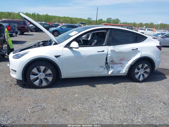 2024 TESLA MODEL Y 7SAYGDEE2RA223679 Photo 5