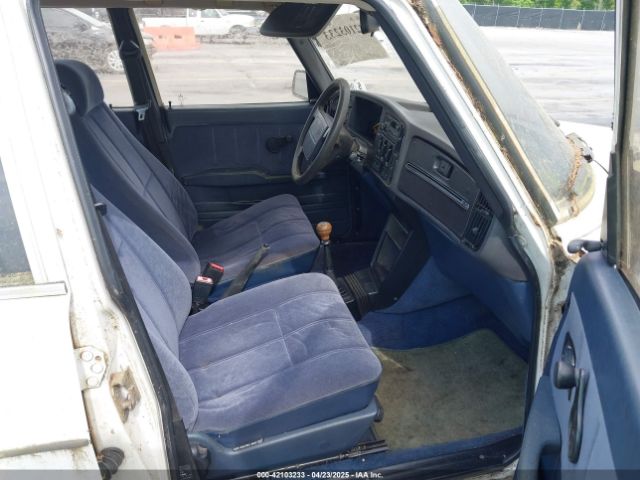 1990 SAAB 900 YS3AJ45D8L7024670 Photo 4
