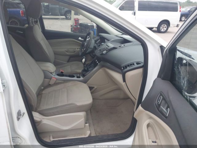 1FMCU0G79GUC41641 Ford ESCAPE SE