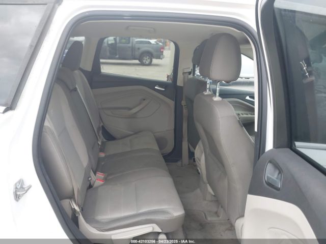 1FMCU0G79GUC41641 Ford ESCAPE SE