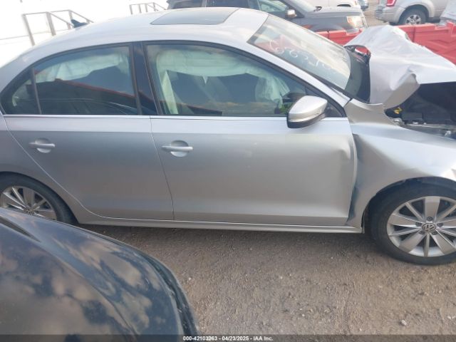 3VWD17AJ9FM274069 Volkswagen Jetta 1.8t Se