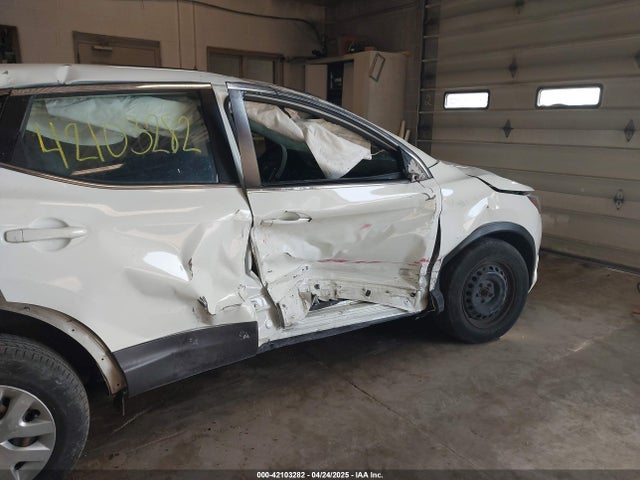 JN1BJ1CP9KW240705 Nissan Rogue Sport S