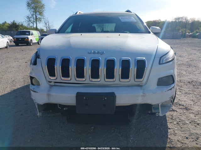 1C4PJLCS6FW689607 Jeep Cherokee Latitude