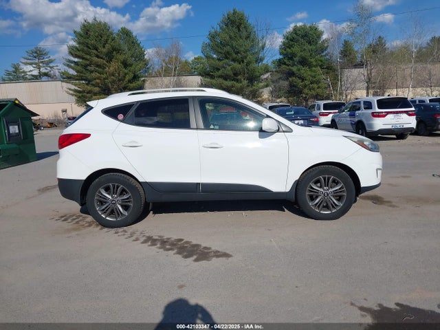 KM8JUCAG6FU955808 Hyundai TUCSON SE