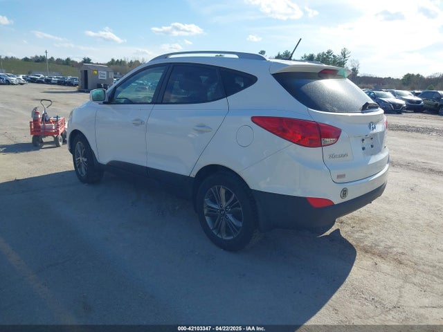 KM8JUCAG6FU955808 Hyundai TUCSON SE