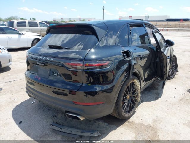 2021 PORSCHE CAYENNE WP1AA2AY2MDA01195 Photo 3