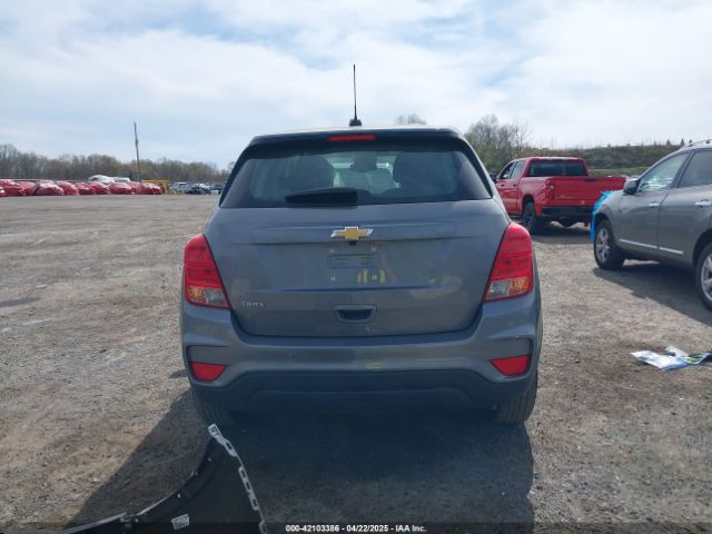 3GNCJKSB2LL326823 Chevrolet Trax Fwd Ls
