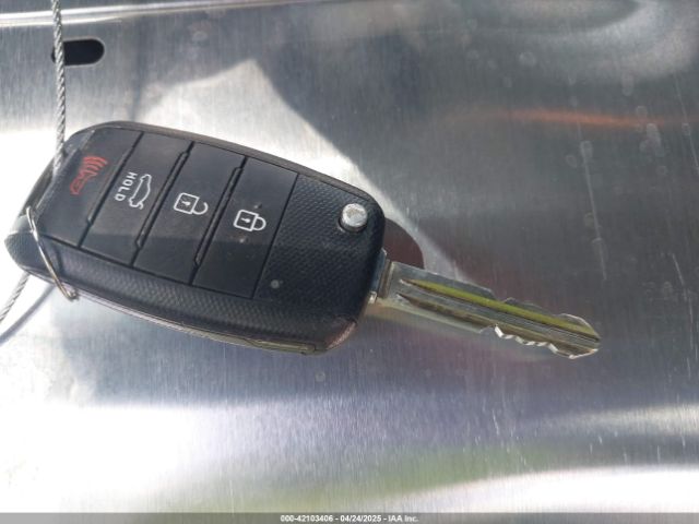 KNAFK4A62G5585740 KIA FORTE LX