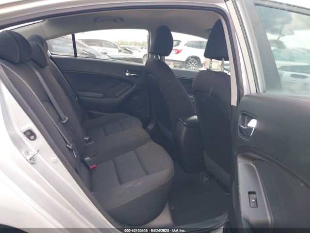 KNAFK4A62G5585740 KIA FORTE LX