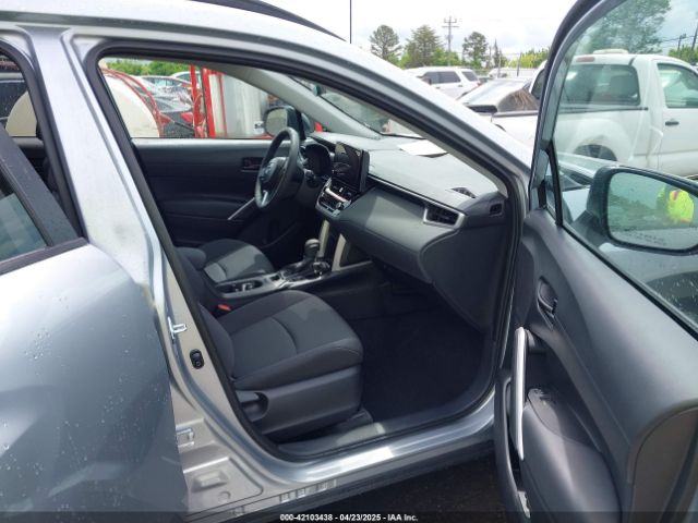 7MUCAAAG6SV131340 Toyota Corolla Cross Le