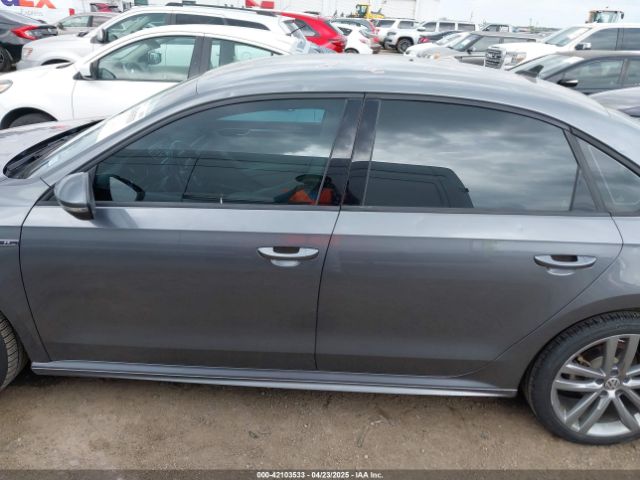 1VWAA7A35JC007736 Volkswagen Passat 2.0t R-line/2.0t S