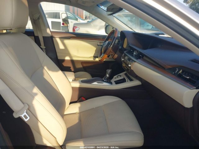 JTHBW1GG7G2115384 Lexus ES 300H