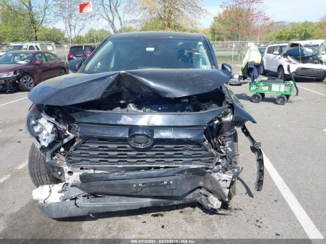 2T3F1RFV9NC269164 Toyota RAV4 LE
