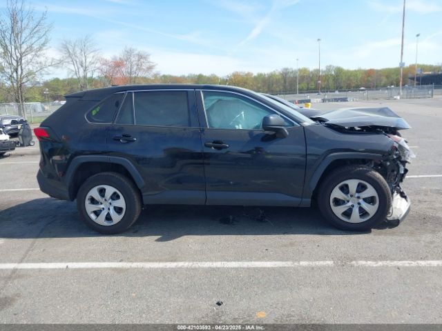 2T3F1RFV9NC269164 Toyota RAV4 LE