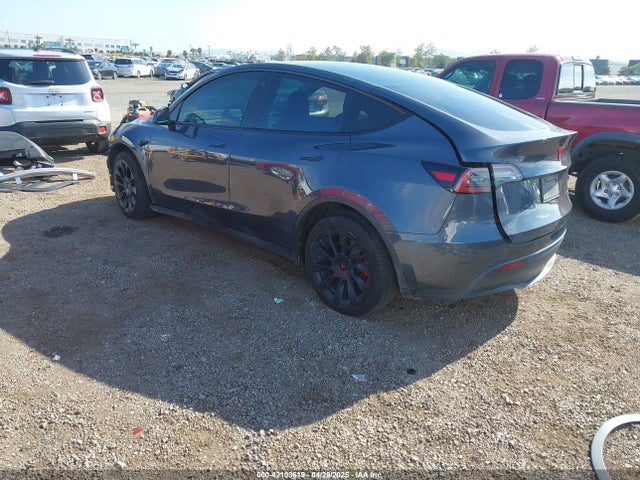 2022 TESLA MODEL Y 7SAYGDEE5NF342226 Photo 2