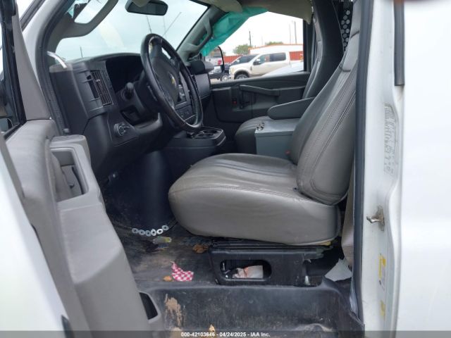 1GCWGAF77M1311800 Chevrolet Express Cargo Rwd 2500 Regular Wheelbase Wt