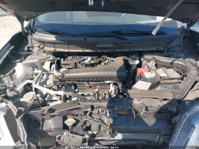 KNMAT2MV0JP615928 Nissan ROGUE SV