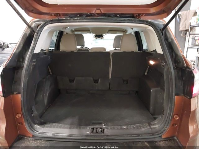 1FMCU9GD5HUC25870 Ford ESCAPE SE