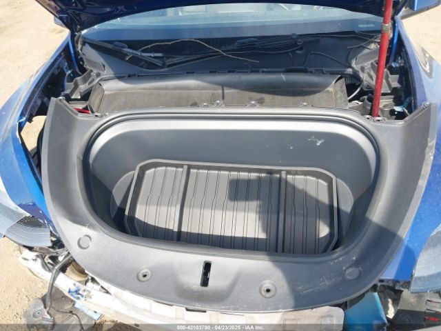 2024 TESLA MODEL Y 7SAYGDEF0RA267754 Photo 9