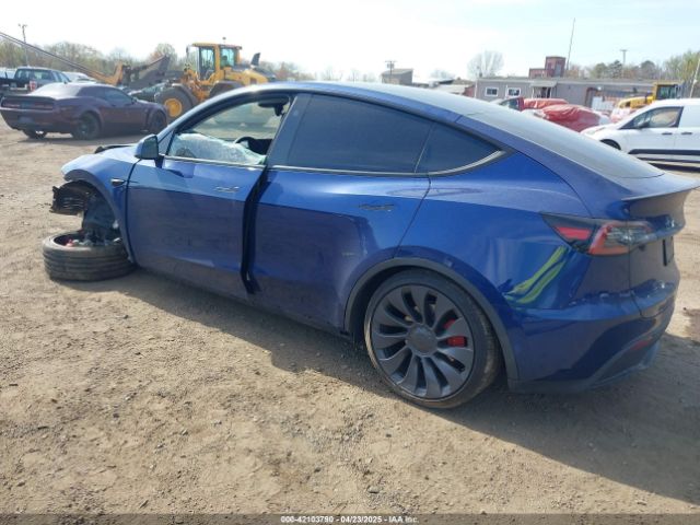2024 TESLA MODEL Y 7SAYGDEF0RA267754 Photo 2