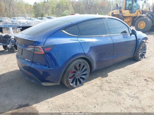 2024 TESLA MODEL Y 7SAYGDEF0RA267754 Photo 3