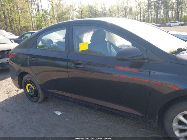 3KPC24A31JE017535 Hyundai Accent Sel