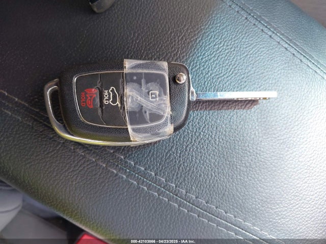 5XYZTDLB0GG338313 Hyundai Santa Fe Sport 2.4l