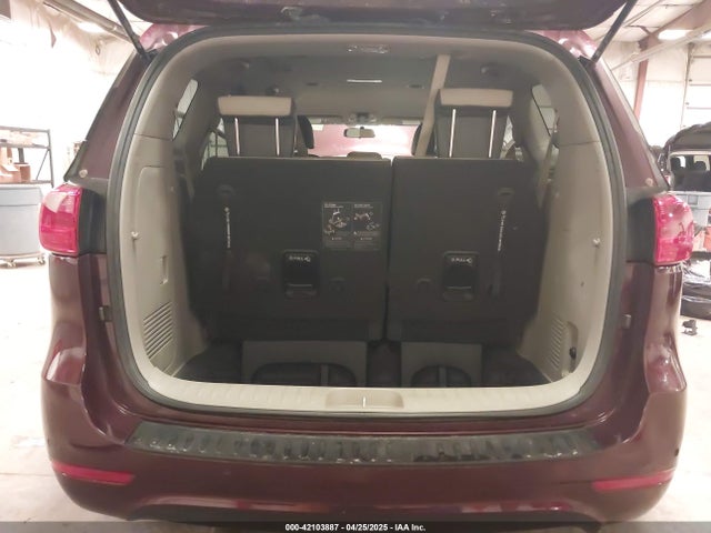 KNDMB5C13G6214114 KIA SEDONA LX