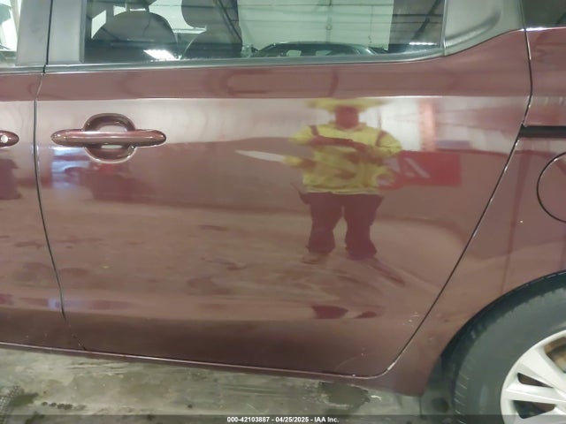 KNDMB5C13G6214114 KIA SEDONA LX