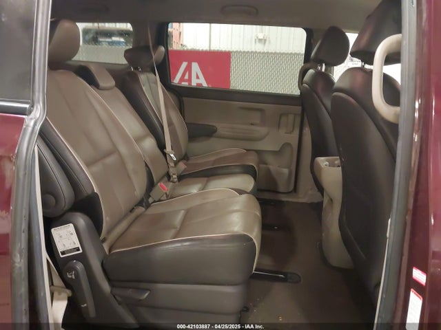 KNDMB5C13G6214114 KIA SEDONA LX